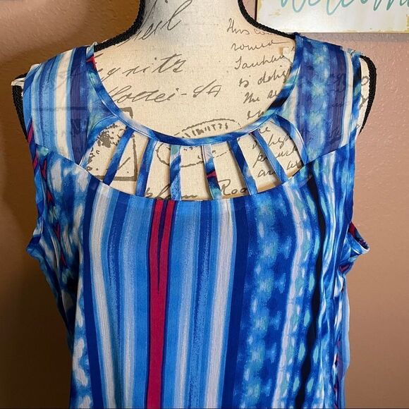 Halo midi dress  - Picture 3 of 8